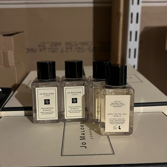 Jo Malone lime basil & mandarin/english pear&freesia body & hand wash 15ml New - Picture 4 of 5